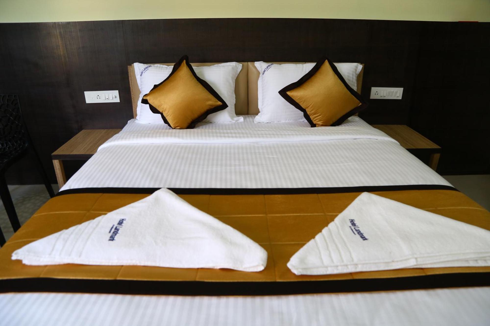 Hotel Landmark Port Blair Exterior photo
